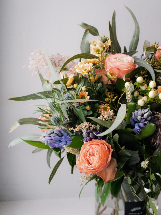 Букет «Бо» в артистичной манере &mdash; Городской букет