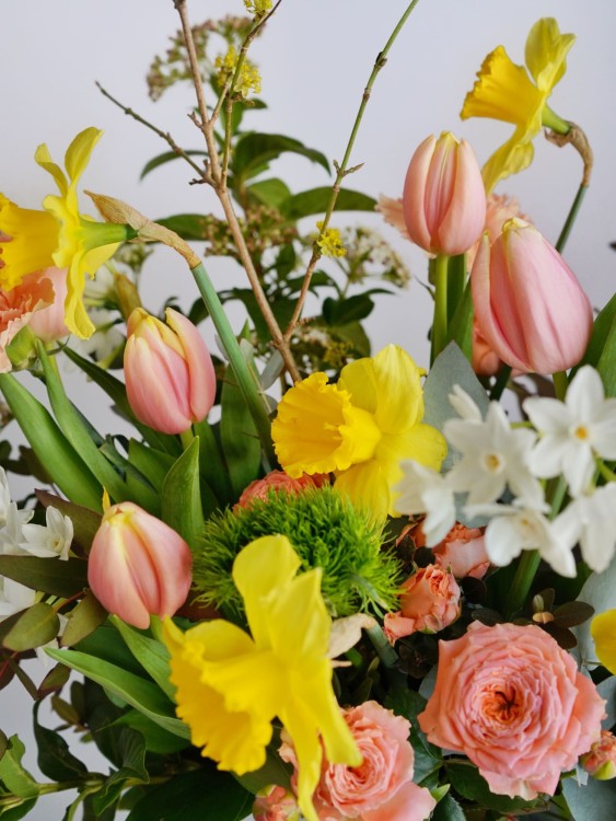 Золотистый букет «Венди» &mdash; Городской букет