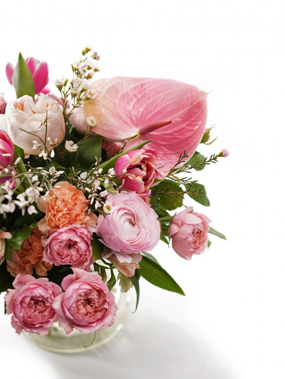 Букет «Румянец» с нежными пионовидными розами &mdash; Городской букет