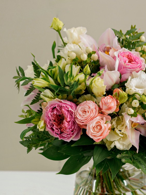 Букет «Аделина» в нежно-розовой романтической гамме &mdash; Городской букет